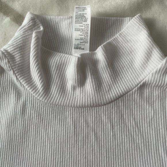 EUC American Apparel Women’s White Ribbed Knit Cuff Sleeve Mockneck Turtleneck S - Picture 5 of 9